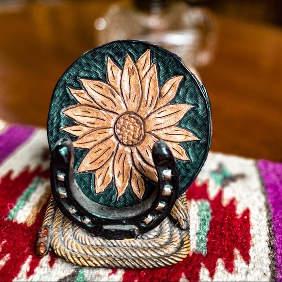 Western leather coaster set - Picture 2 of 5